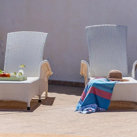 Blasco - Plusholidays Villa